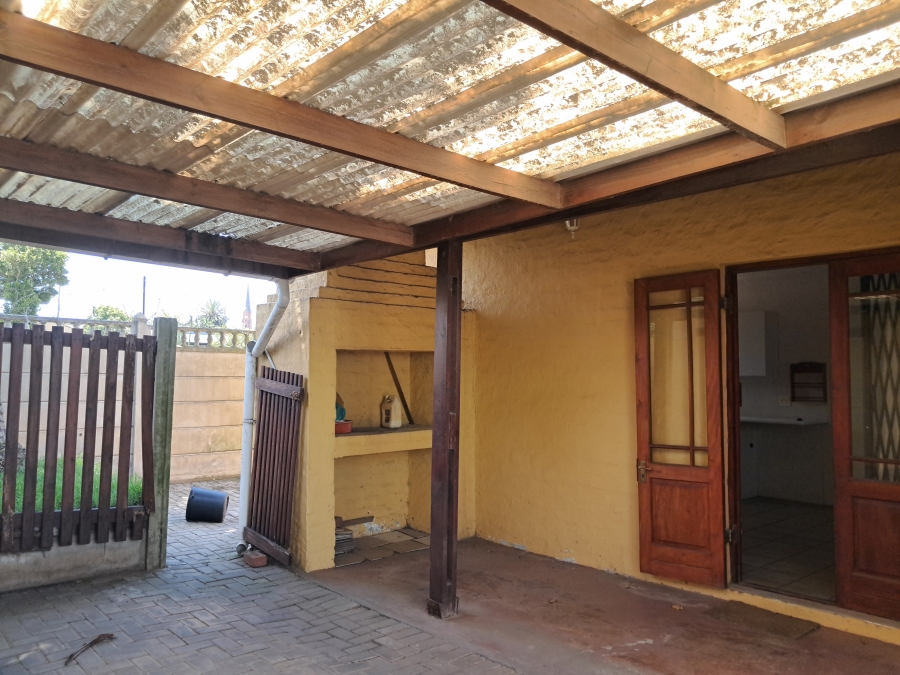 To Let 3 Bedroom Property for Rent in Humansdorp Eastern Cape